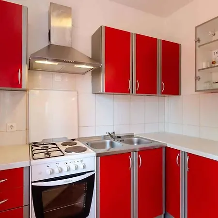 Apartment In 39360 Crikvenica