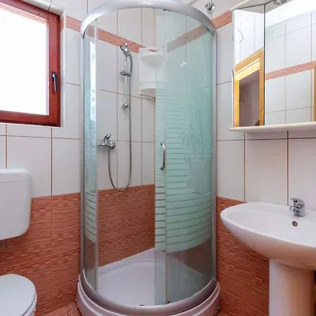 Apartment In 39360 Crikvenica